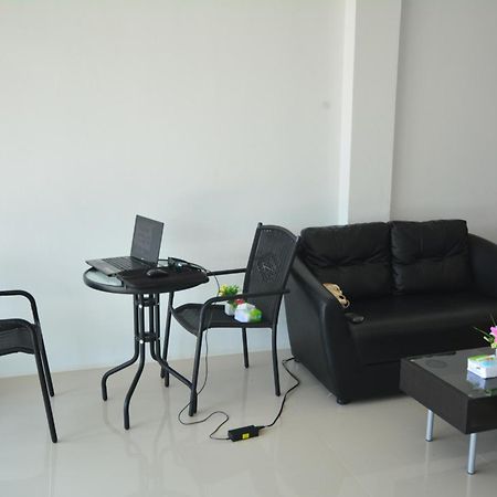 Jc Guesthouse @ Suratthani Airport Szuratthani Kültér fotó