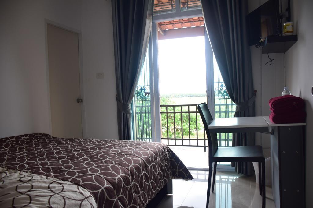 Jc Guesthouse @ Suratthani Airport Szuratthani Kültér fotó